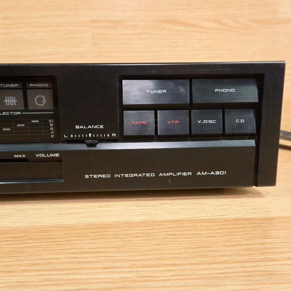 Akai AM-A301 Stereo Integrated Amplifier/Tested/ Vintage/ Made in Japan - Picture 3 of 8